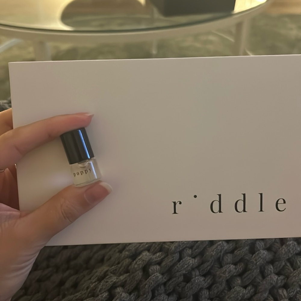 Riddle oil - Poppy